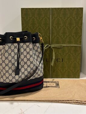 Vintage Gucci Ophidia GG Supreme Navy Blue Web Stripe Bucket Bag Crossbody